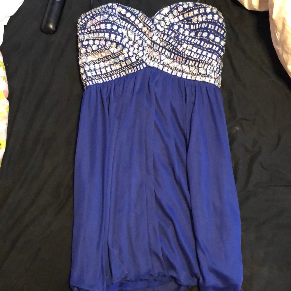 Strapless homecoming dress